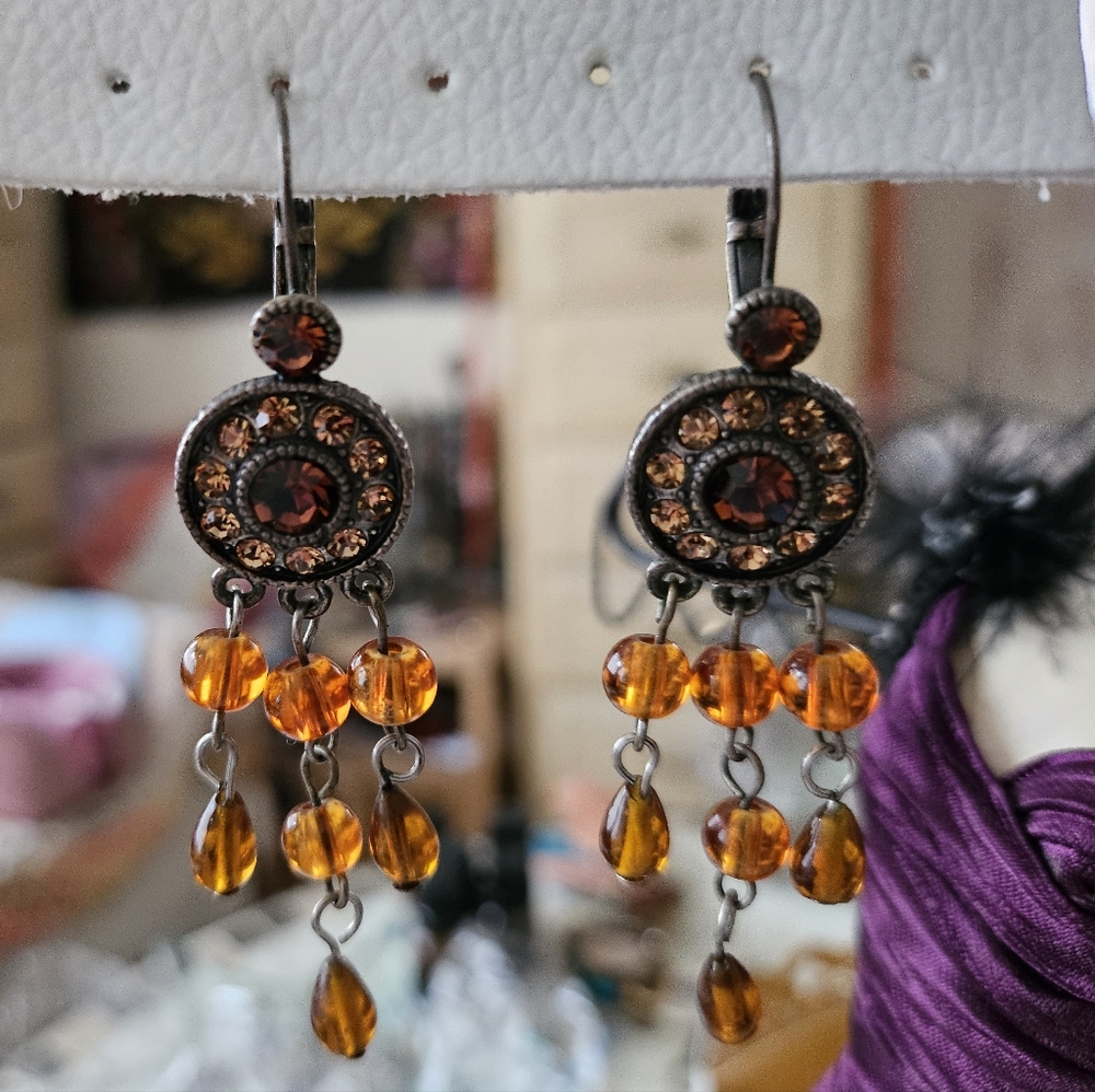 Vintage Boho Earrings With🤎Brown Beads And Tan Cryalstls With ♡
